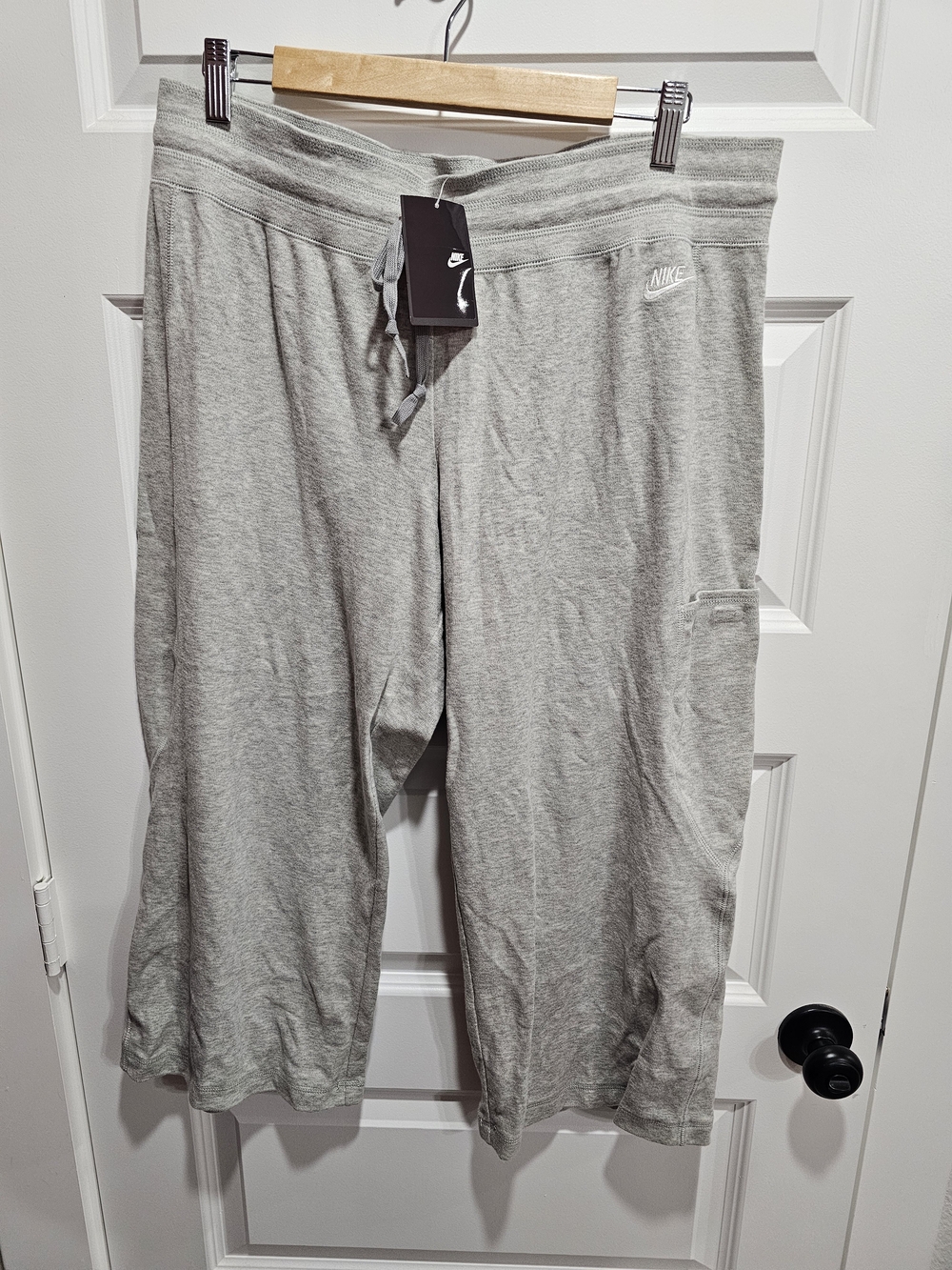 Nike Light Gray Women's Capri Sweatpants with Drawstring